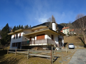 APARTMENT HOUSE DAL MORO